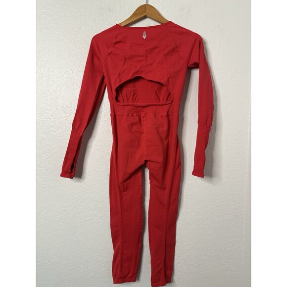Free People Movement Red Good Karma L Sleeve Jumpsuit Bodysuit Thumbholes XS/S - Picture 3 of 7